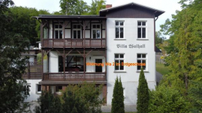 Grosse-Ferienwohnung-Wa2-100qm-im-Erdgeschoss-der-Villa-Walhall-in-einem-parkaehnlichen-Garten, Sellin